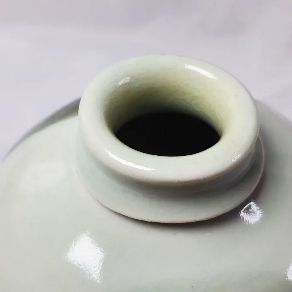 Vintage Handcrafted Bud Vase With Abstract Design Studio Art Artisan Made 5.25